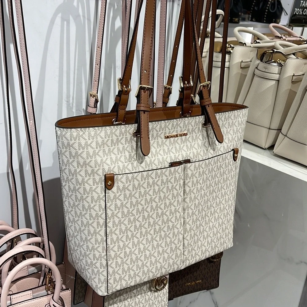 MICHAEL KORS JET SET TRAVEL MEDIUM DOUBLE POCKET TOTE 
VANILLA SIGNATURE NWT - Picture 7 of 16